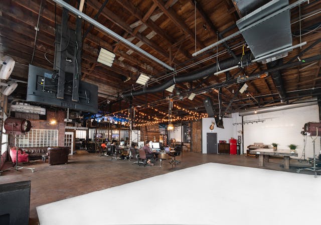 Large Production Studio with Coffee and Bar in Historic Arts District 2